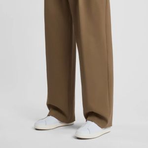 SLIP ON LOGO B001