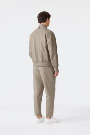  Taupe-Black C12